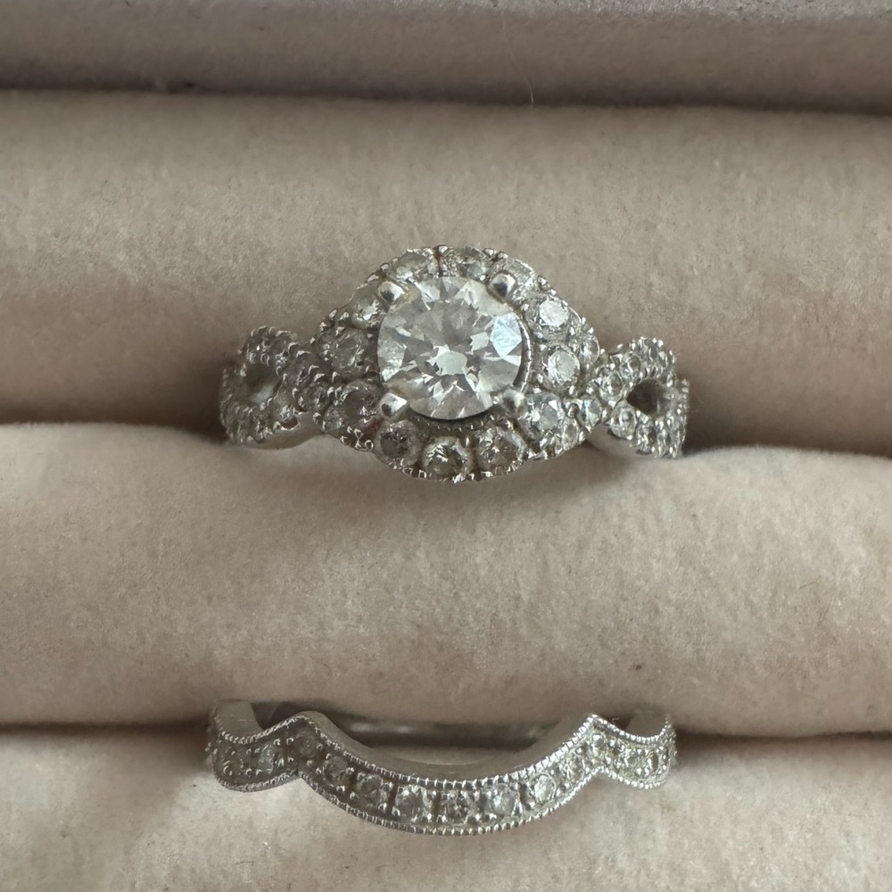 Neil Lane 14k White Gold Natural Diamond Halo Engagement Ring Set - Total 1.23ct